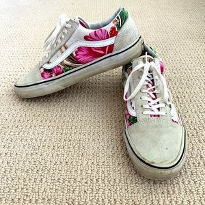 🌺 Tropical Vans 🌺